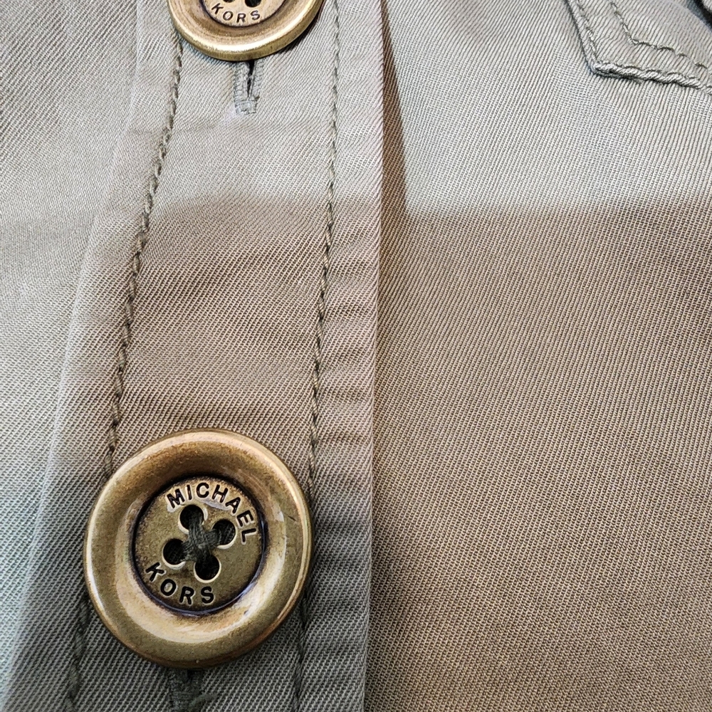 Sold Out. - Picture 4 of 5